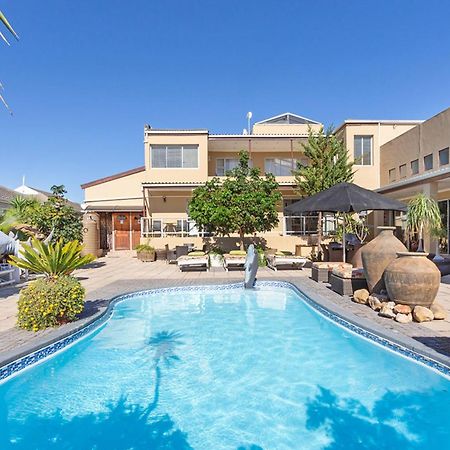 Kwantu Guesthouse 1 Cape Town Exterior photo